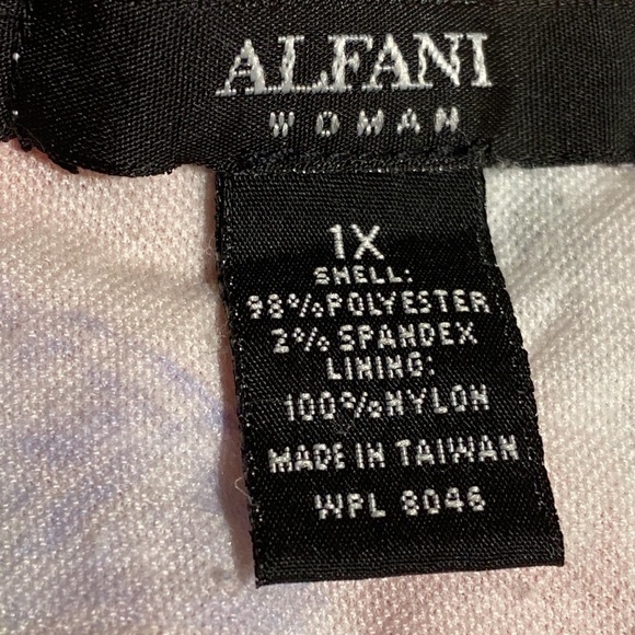 Alfani Women’s Plus Size 1X Pullover Short Sleeves Bright Colors Print Blouse - Picture 3 of 5